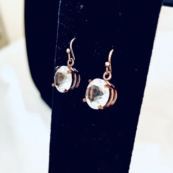 💐Fashion Diamond earrings, very sparkly and unique! Perfect gift! - Picture 4 of 5